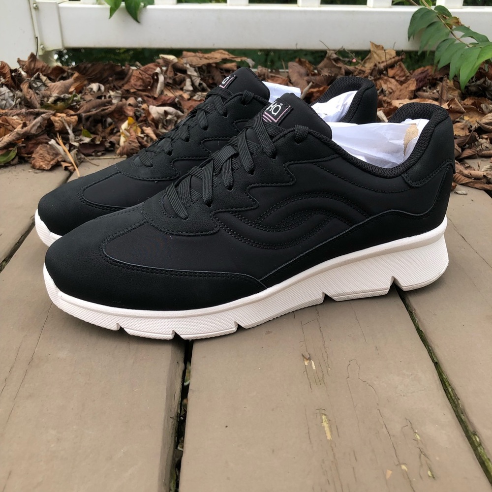 Ryka Black & White Confidence Lace Up Walking Sneakers
